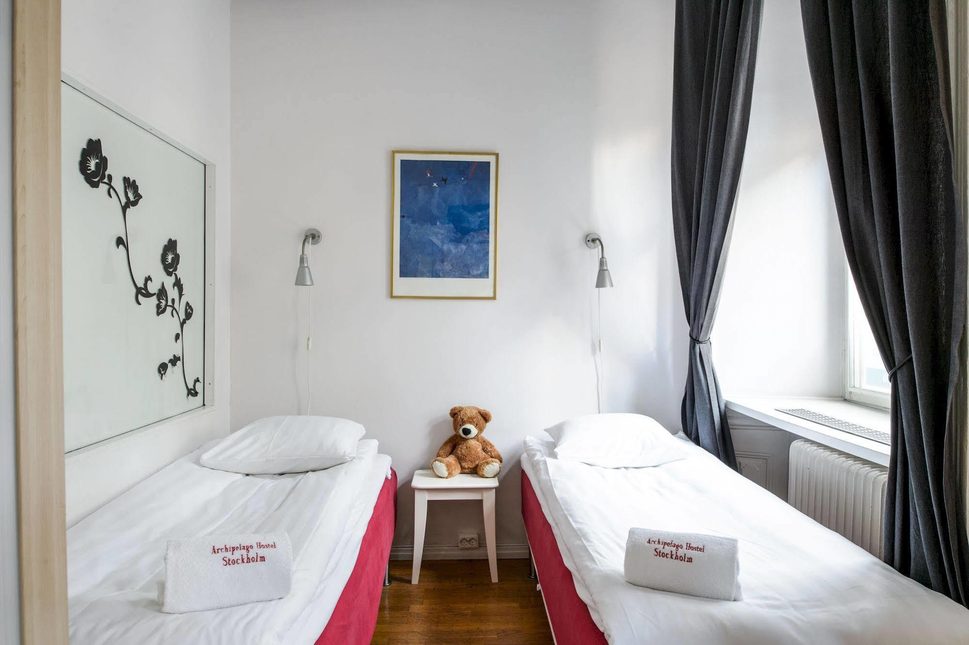 Archipelago Hostel Old Town Стокгольм Экстерьер фото